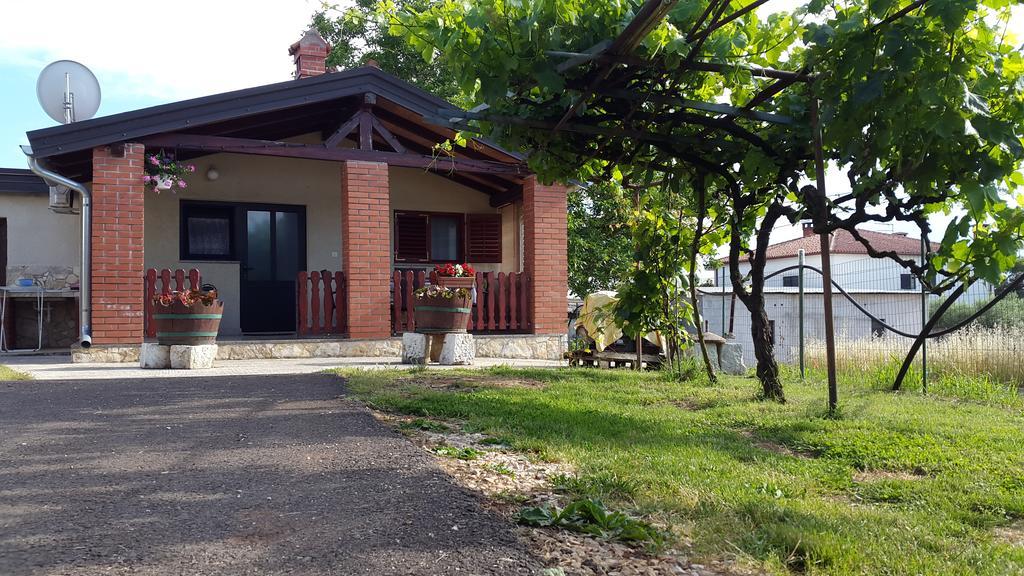 Apartment Samanta Novigrad Istria Eksteriør billede